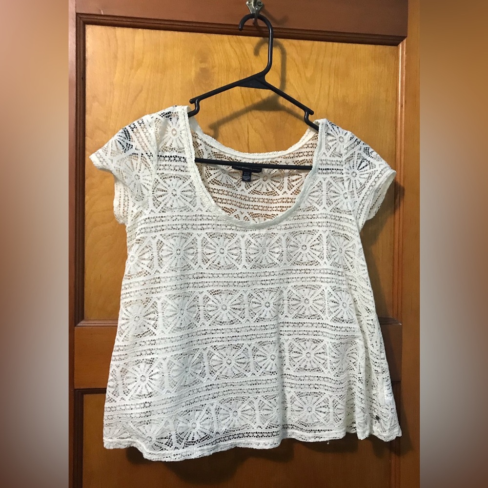 American Eagle Lace T Shirt XS